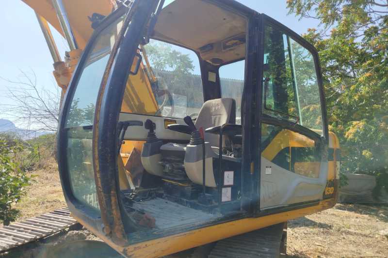 OmecoHub - Immagine JCB JS130